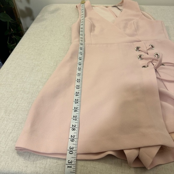 BCBGeneration Sleeveless Romper Size 8 - Picture 11 of 12